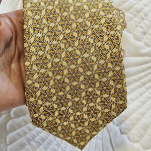 Hermés Geometric Yellow Silk Tie